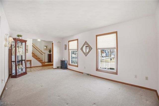 379 Wyndclift Place, Austintown, OH 44515