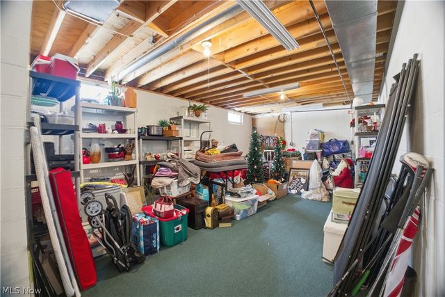 379 Wyndclift Place, Austintown, OH 44515