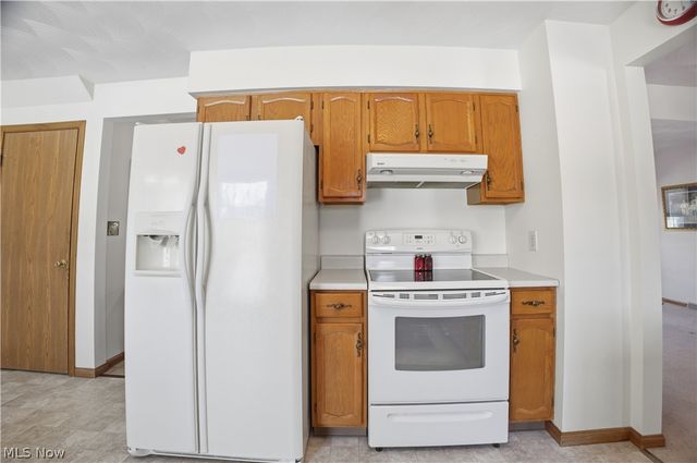 379 Wyndclift Place, Austintown, OH 44515