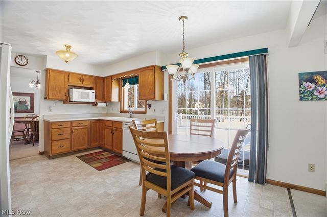 379 Wyndclift Place, Austintown, OH 44515