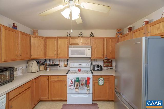 382 PATRICK HENRY PL, Louisa, VA 23093