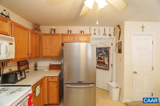 382 PATRICK HENRY PL, Louisa, VA 23093