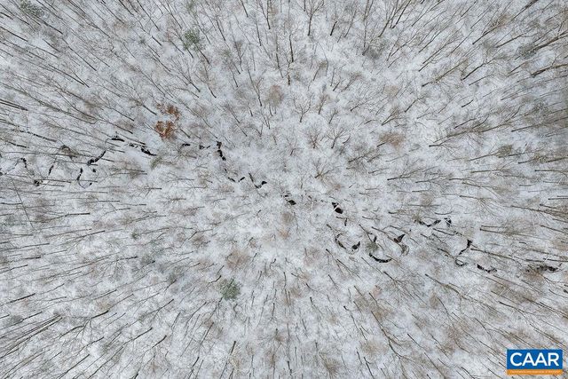 382 PATRICK HENRY PL, Louisa, VA 23093