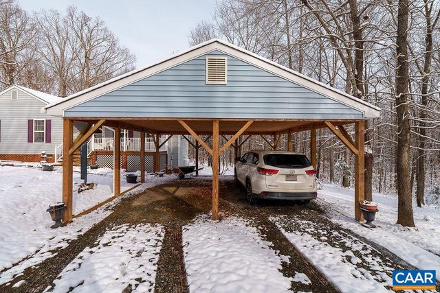 382 PATRICK HENRY PL, Louisa, VA 23093