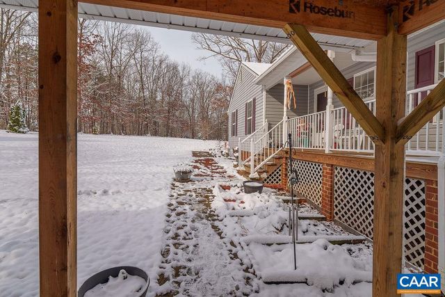 382 PATRICK HENRY PL, Louisa, VA 23093