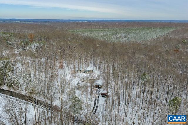 382 PATRICK HENRY PL, Louisa, VA 23093