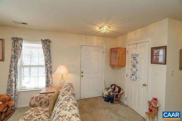 382 PATRICK HENRY PL, Louisa, VA 23093