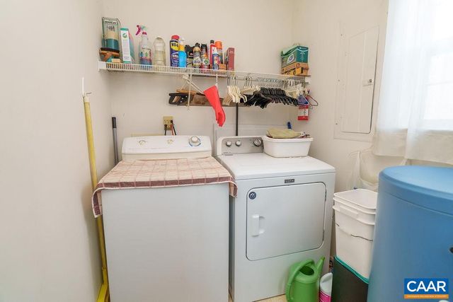 382 PATRICK HENRY PL, Louisa, VA 23093