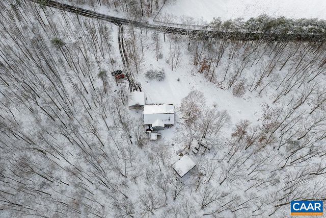 382 PATRICK HENRY PL, Louisa, VA 23093