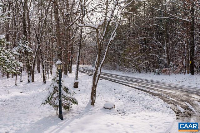 382 PATRICK HENRY PL, Louisa, VA 23093