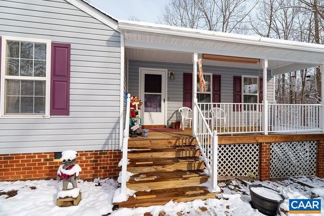 382 PATRICK HENRY PL, Louisa, VA 23093