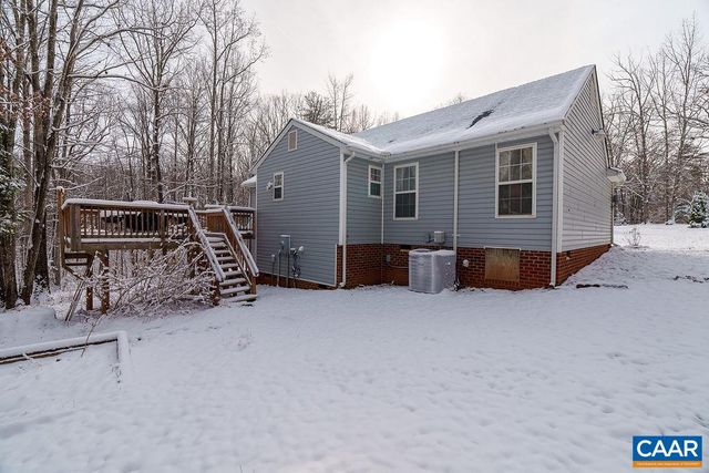 382 PATRICK HENRY PL, Louisa, VA 23093