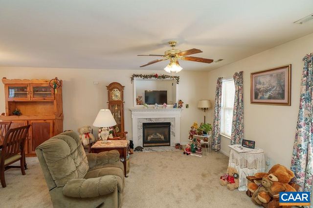 382 PATRICK HENRY PL, Louisa, VA 23093