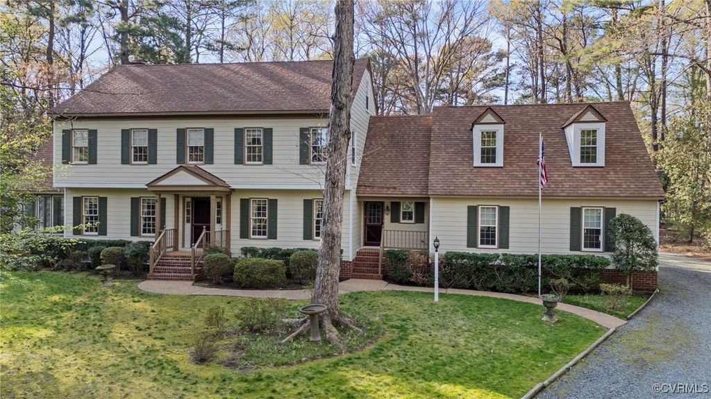 8407 Knollwood Ct, Mechanicsville, VA 23116