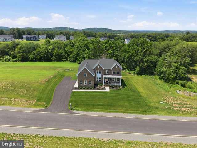 40452 WINDYHILL FARMS DR, Aldie, VA 20105