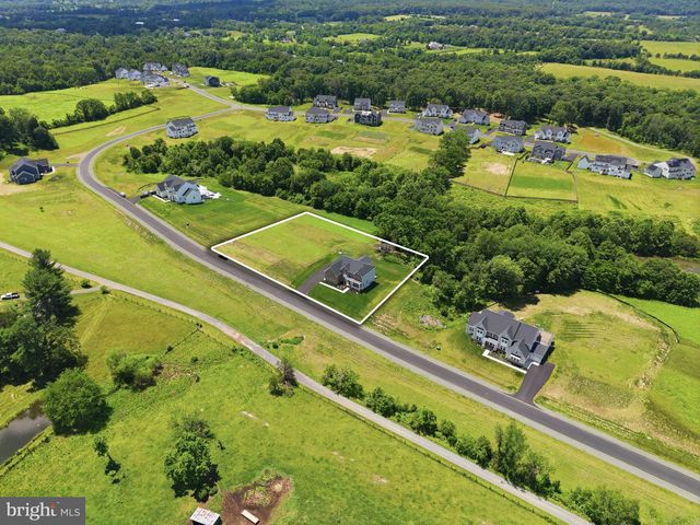 40452 WINDYHILL FARMS DR, Aldie, VA 20105