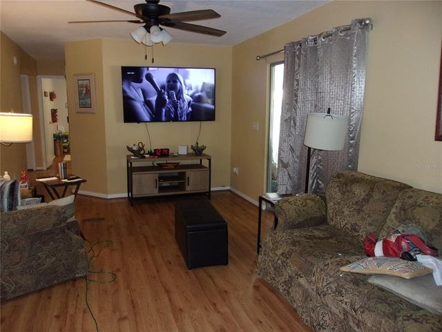 469 NE 64TH AVENUE, Ocala, FL 34470