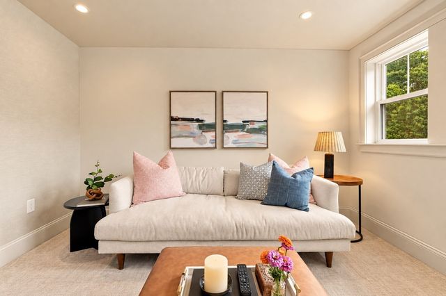 23 Kingston St, Kingston, MA 02364