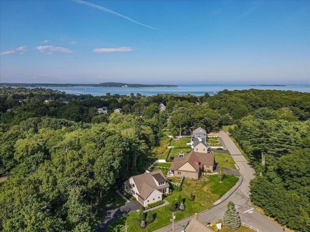 23 Kingston St, Kingston, MA 02364