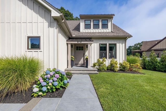 23 Kingston St, Kingston, MA 02364