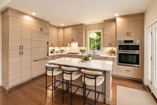 23 Kingston St, Kingston, MA 02364