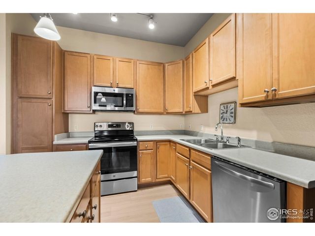 209 Quebec St L, Denver, CO 80220