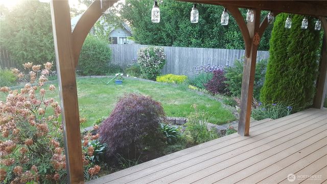 215 James Street S, Roy, WA 98580