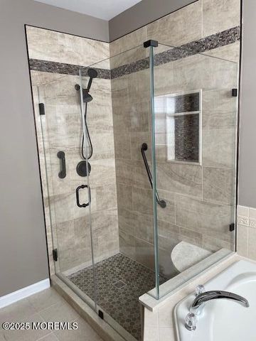 14 Cromwell Lane, Jackson, NJ 08527