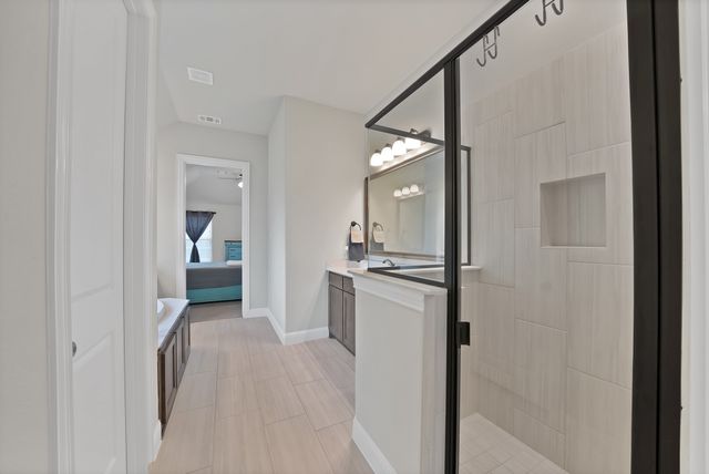 1905 Silver Falls Drive, Burleson, TX 76028