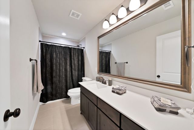 1905 Silver Falls Drive, Burleson, TX 76028