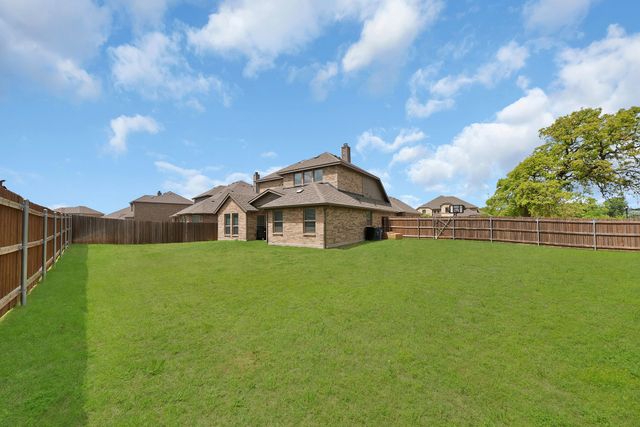 1905 Silver Falls Drive, Burleson, TX 76028