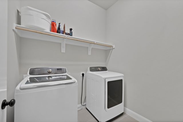 1905 Silver Falls Drive, Burleson, TX 76028