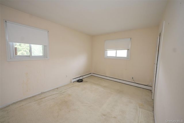 96 Cedar Drive W, Plainview, NY 11803