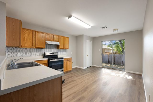 3213 Crownover ST, Austin, TX 78725