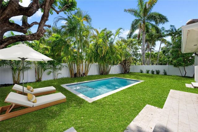 10619 NE 10th Pl, Miami Shores, FL 33138