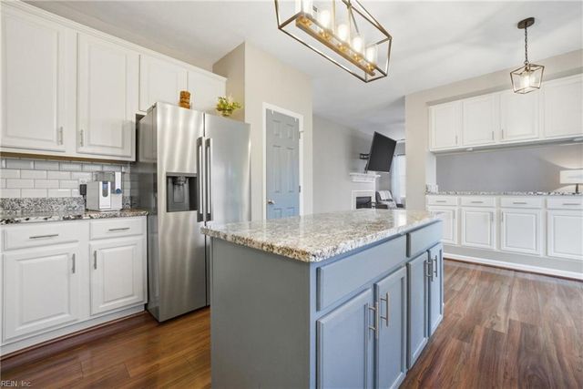 910 Hanson DR, Newport News, VA 23602