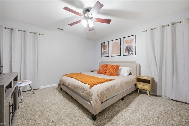 910 Hanson DR, Newport News, VA 23602