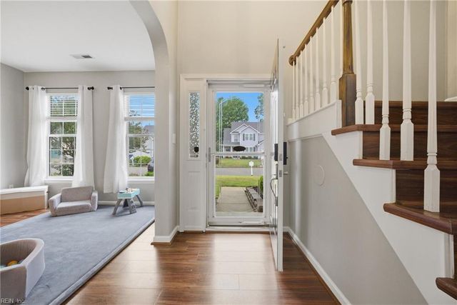 910 Hanson DR, Newport News, VA 23602
