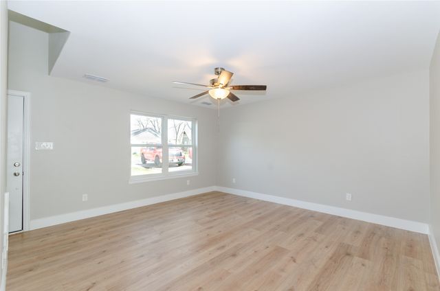 1008 S Throckmorton Street, Sherman, TX 75090