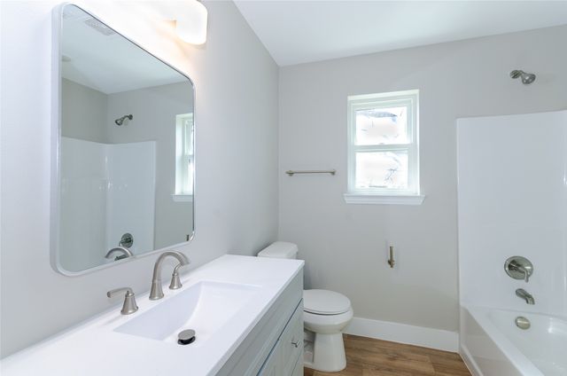 1008 S Throckmorton Street, Sherman, TX 75090
