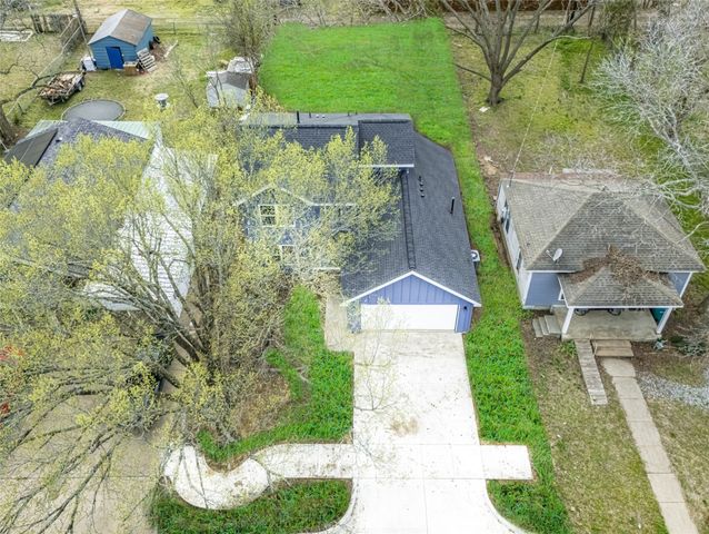 1008 S Throckmorton Street, Sherman, TX 75090