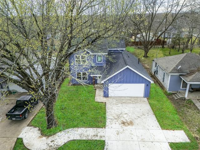 1008 S Throckmorton Street, Sherman, TX 75090