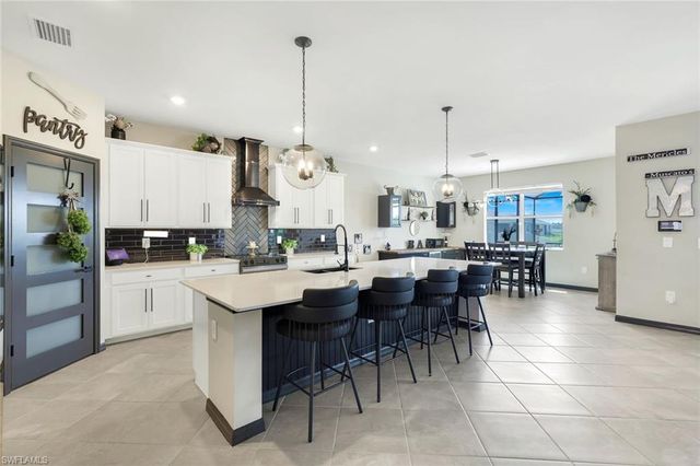 18821 Shimmer Dawn CT, North Fort Myers, FL 33917
