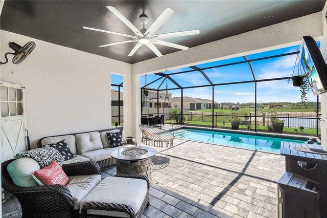 18821 Shimmer Dawn CT, North Fort Myers, FL 33917