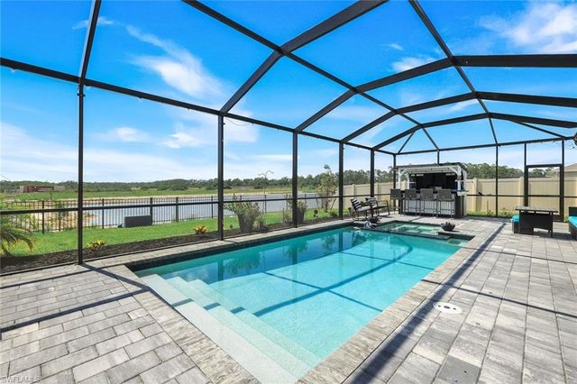 18821 Shimmer Dawn CT, North Fort Myers, FL 33917