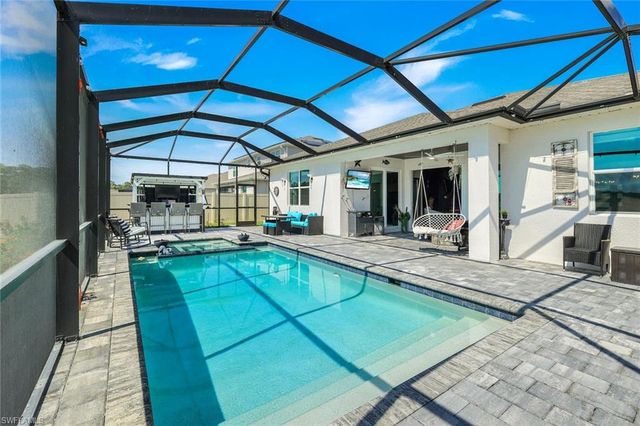 18821 Shimmer Dawn CT, North Fort Myers, FL 33917