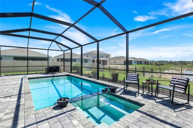 18821 Shimmer Dawn CT, North Fort Myers, FL 33917