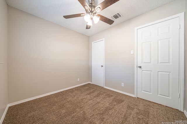 9323 Valley Hedge, San Antonio, TX 78250