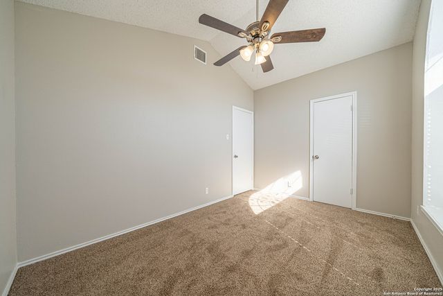 9323 Valley Hedge, San Antonio, TX 78250