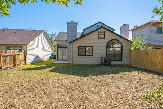 9323 Valley Hedge, San Antonio, TX 78250